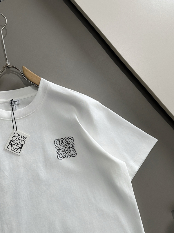 ブランドTシャツ側面デザイン